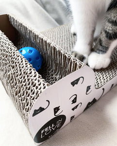 Katzenspielzeug mit Klingelball & Minze